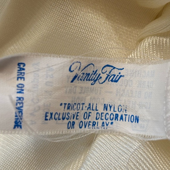 Vintage Vanity Fair 2 Piece Embroidered Vanity Fair Robe & Dress Slip Dress Set - Picture 9 of 10